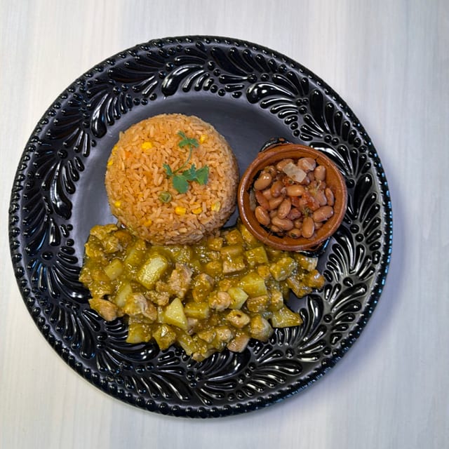 Guiso De Puerco Verde.